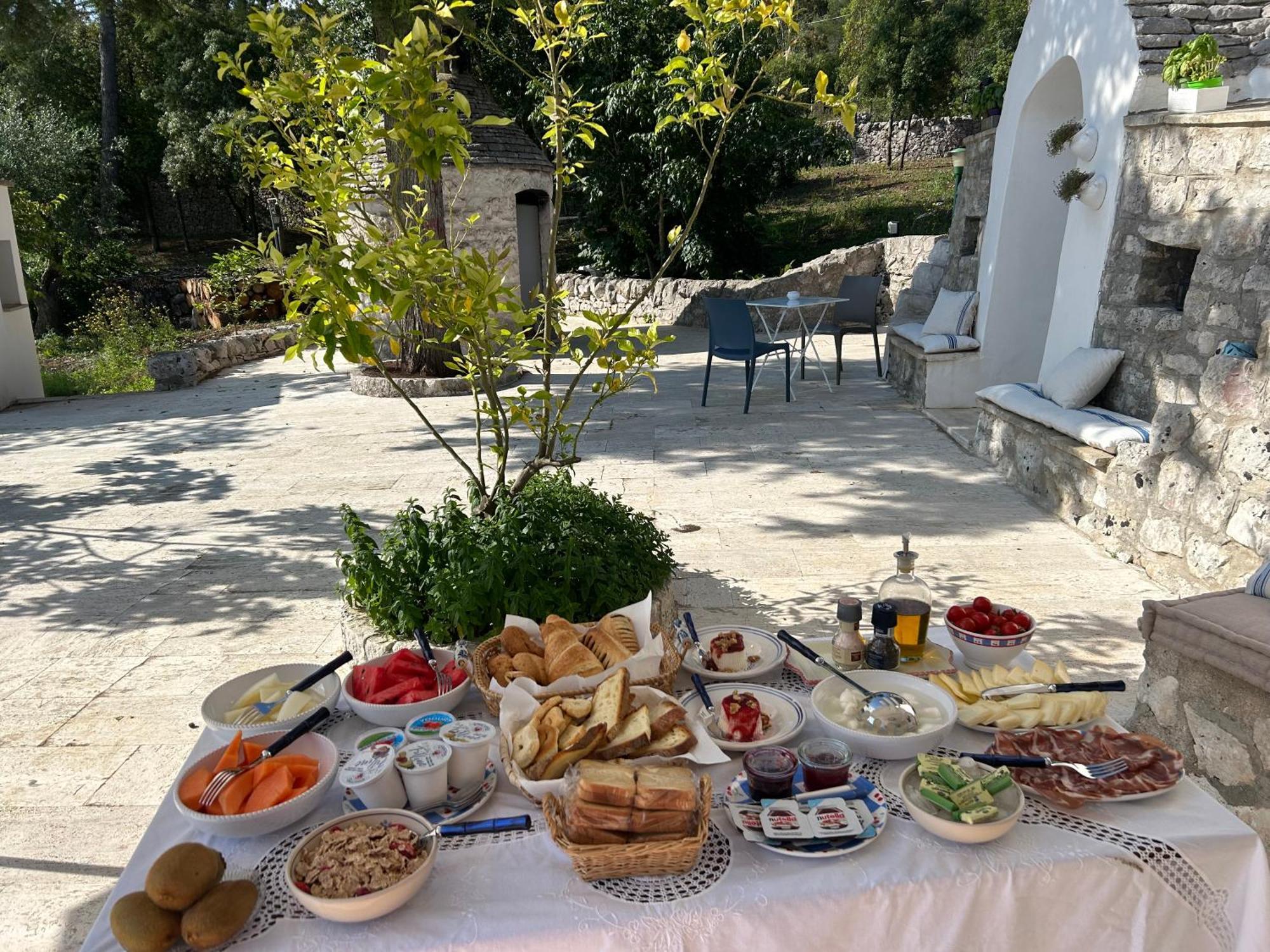 Il Trullo Di Simona Bed and Breakfast Locorotondo Εξωτερικό φωτογραφία